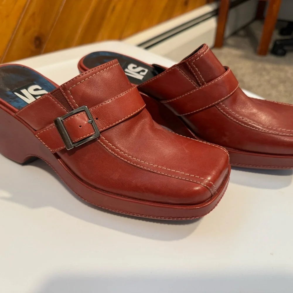 VS Deep Red Wedge Clogs Slip on Mules Buckle Strap Square Toe Detail size 6 NWOT